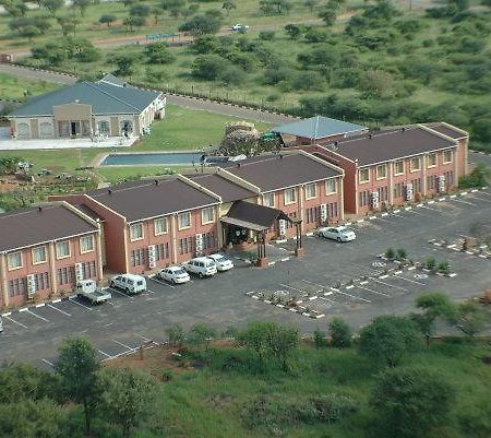 Adansonia Hotel ฟรานซิสทาวน์ ภายนอก รูปภาพ